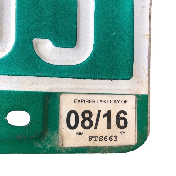 Vermont License Tag Green Mountain State FTS 663 Retired August 2016 Authentic - Picture 12 of 12